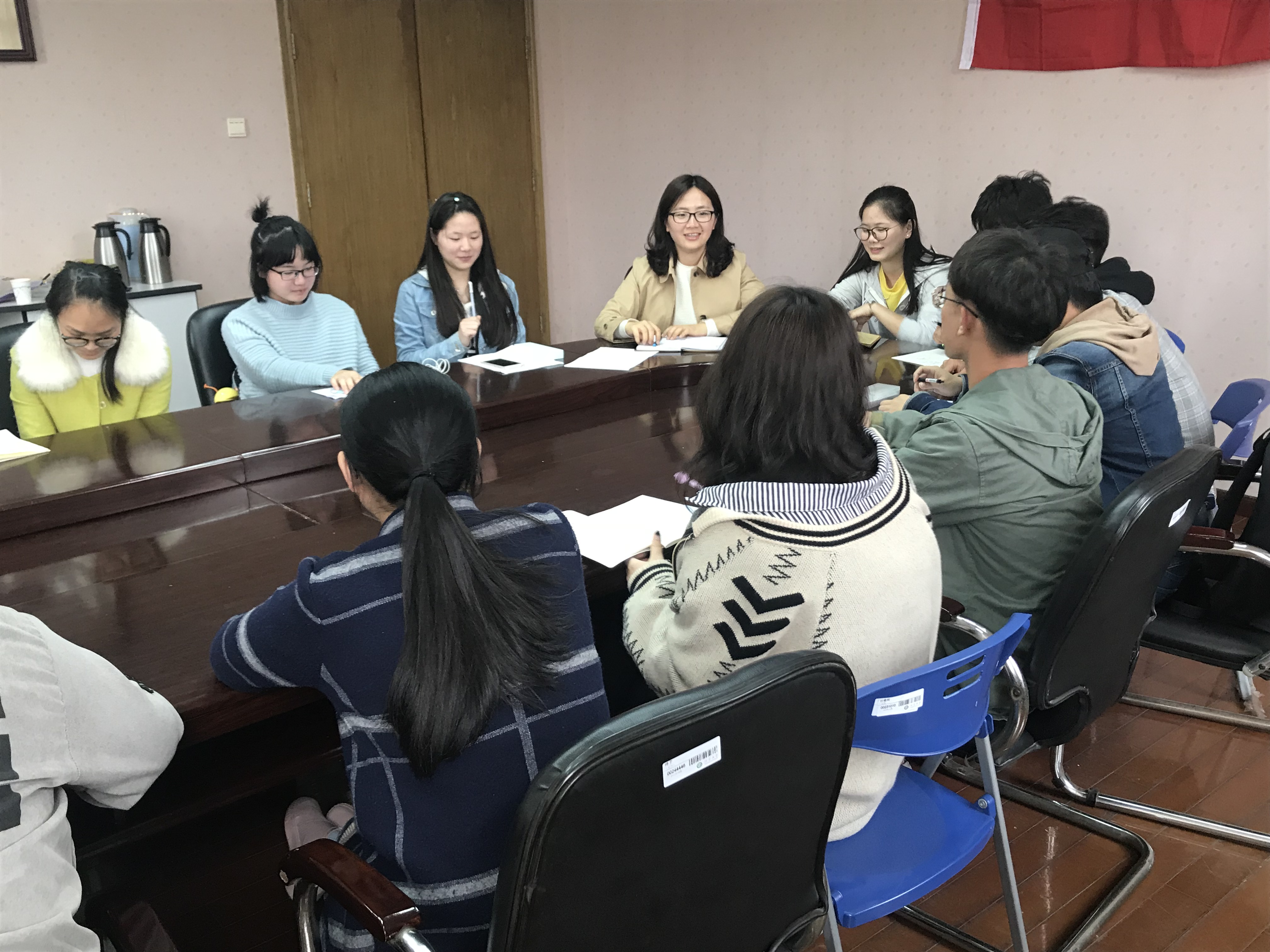 药学院举行学生干部座谈会-江苏大学学工处网站